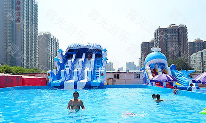 泸定水上乐园游泳池